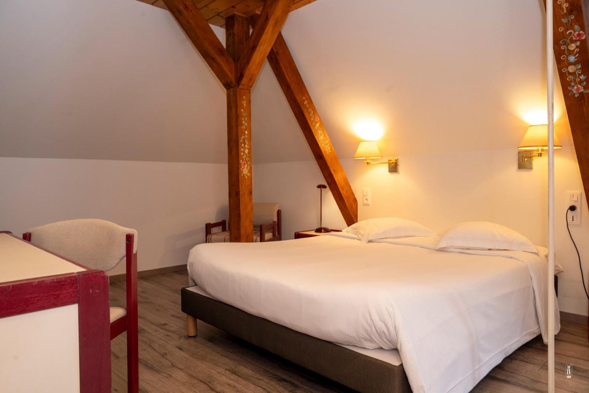 Logis Hotel Restaurant Le Faude Lapoutroie Buitenkant foto