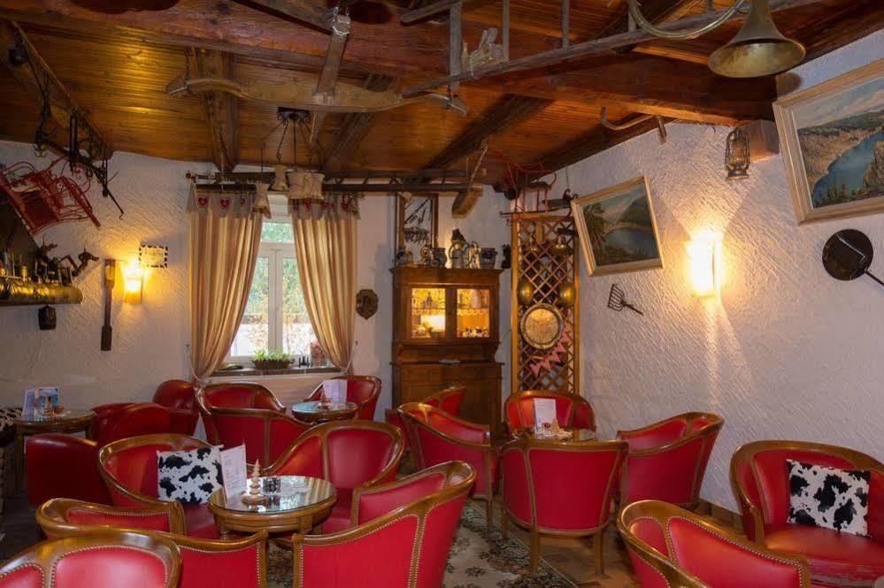 Logis Hotel Restaurant Le Faude Lapoutroie Buitenkant foto